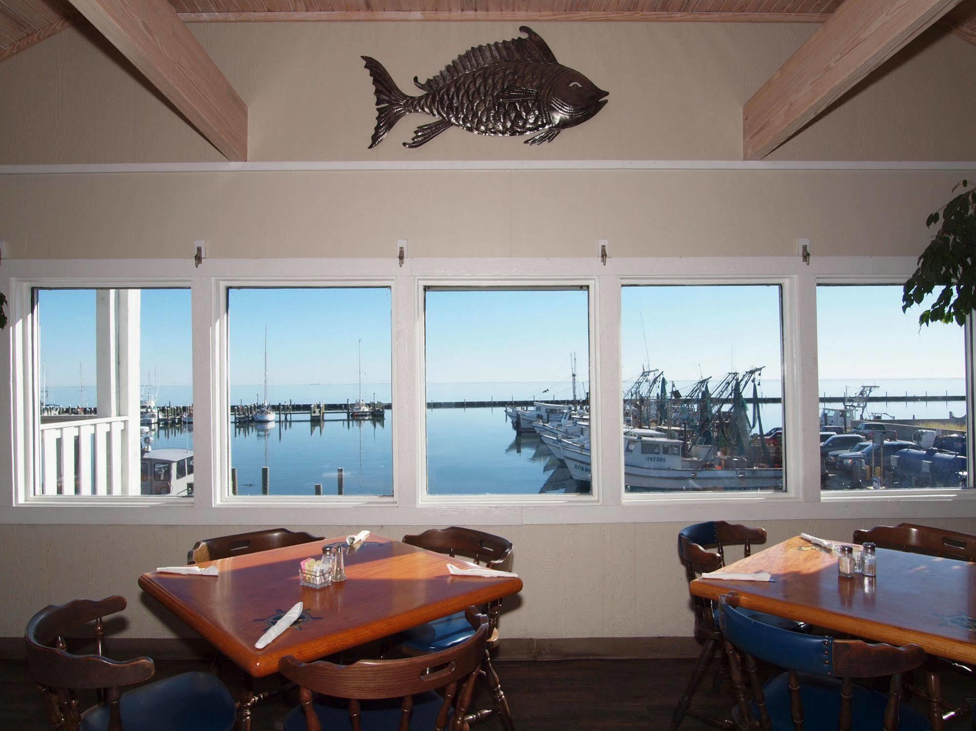 The Inn At Fulton Harbor Bagian luar foto